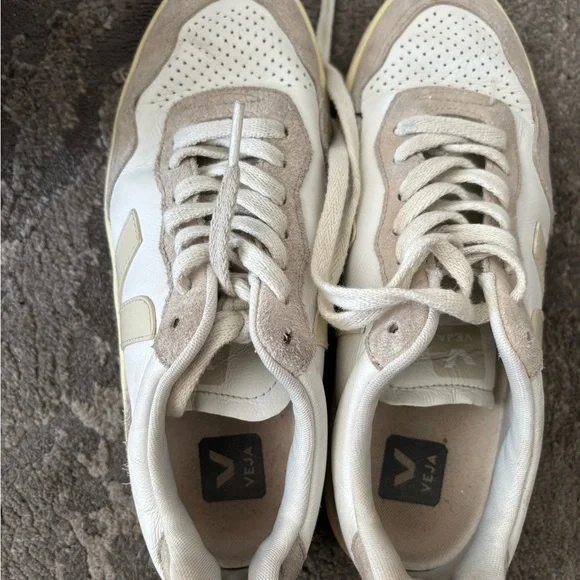 Veja Off-White and Tan Sneakers used need cleaning size 8 - Picture 8 of 8